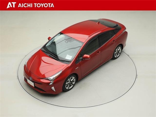 プリウス Ｓツーリングセレクション　レーダーブレーキサポート　フルオートエアコン　デュアルエアバック　バックモニタ－　ＡＷ　イモビ　ＥＳＣ　パワーウインド　スマキ－　ＥＴＣ車載器　サイドエアバック　フルセグ地デジＴＶ　ＤＶＤ再生可能（10枚目）