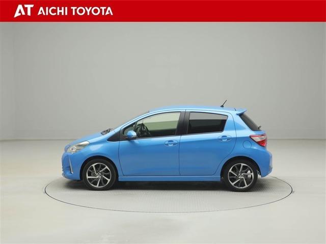 ヴィッツ Ｕ　スポーティパッケージ　バックカメラ　ＬＥＤライト　衝突軽減　ＥＴＣ　アイドリングストップ　ＤＶＤ（3枚目）