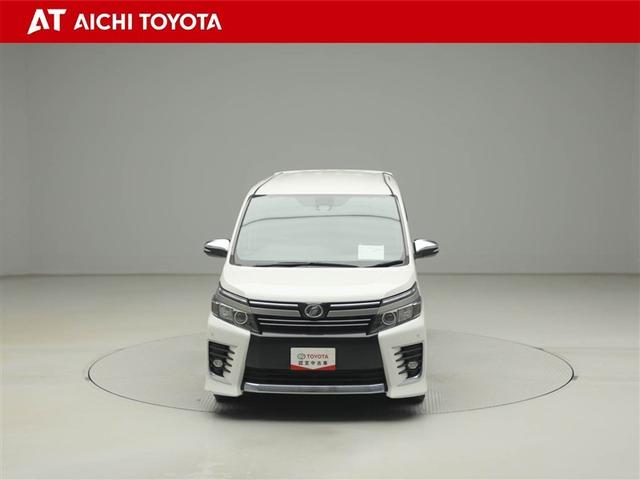 ヴォクシー ＺＳ　煌ＩＩ　スマートキー・プッシュスタート　寒冷地　バックガイドモニター　セキュリティアラーム　両側パワスラドア　１オーナー　ＥＴＣ車載器　地デジテレビ　ＶＳＣ　ＬＥＤライト　助手席エアバック　キーレスエントリー（9枚目）