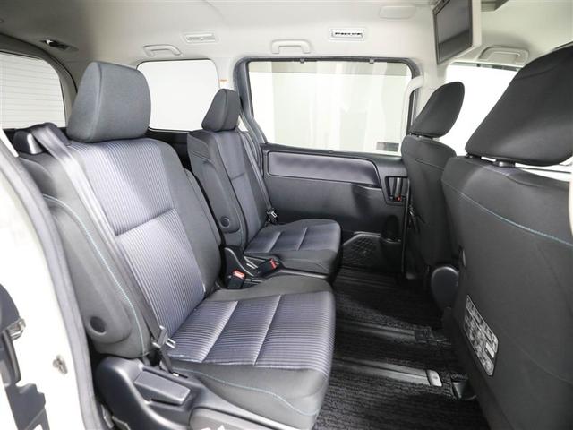 ヴォクシー ＺＳ　煌ＩＩ　スマートキー・プッシュスタート　寒冷地　バックガイドモニター　セキュリティアラーム　両側パワスラドア　１オーナー　ＥＴＣ車載器　地デジテレビ　ＶＳＣ　ＬＥＤライト　助手席エアバック　キーレスエントリー（20枚目）