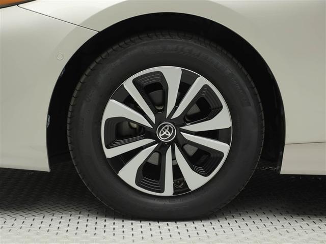 プリウスＰＨＶ Ａ　地上デジタル　バックモニタ　ワンオナ　メディアプレイヤー接続　オ－トエアコン　ＡＣ１００Ｖ　ＬＥＤ　盗難防止装置　スマートキー　オートクルーズコントロール　ＥＴＣ　ドラレコ　キーレス　アルミホイール（30枚目）