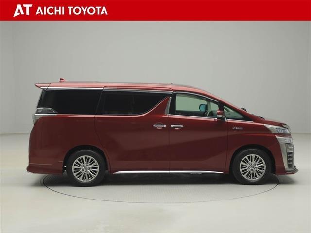 ヴェルファイアハイブリッド ＺＲ　両自動ドア　Ｗエアコン　衝突軽減　リヤカメラ　クルコン　横滑り防止機能　オートエアコン　盗難防止システム　電動シート　三列シート　ＬＥＤライト　スマキー　サイドエアバック　ＡＷＤ　エアバック　アルミ（7枚目）