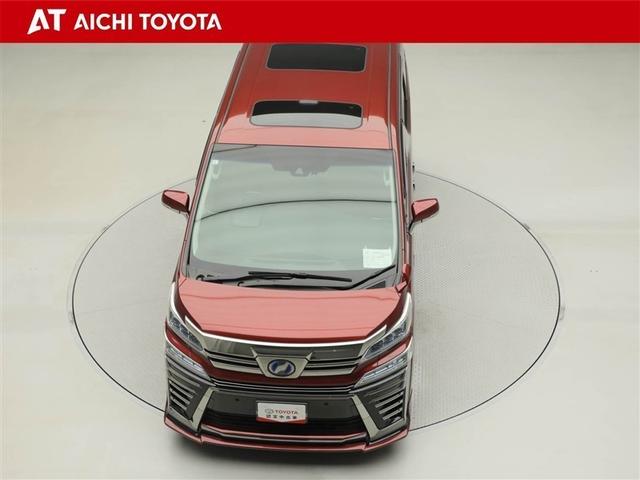 ヴェルファイアハイブリッド ＺＲ　両自動ドア　Ｗエアコン　衝突軽減　リヤカメラ　クルコン　横滑り防止機能　オートエアコン　盗難防止システム　電動シート　三列シート　ＬＥＤライト　スマキー　サイドエアバック　ＡＷＤ　エアバック　アルミ（17枚目）