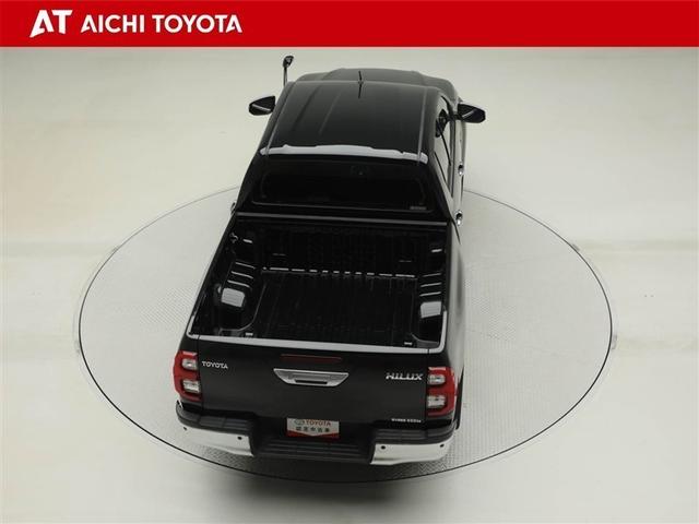 ハイラックス Ｚ　アイドリングＳＴＯＰ　プリクラッシュＳ　キーフリーシステム　運転席助手席エアバック　パワーウインドウ　スマートキー＆プッシュスタート　カーテンエアバック　切り替え４ＷＤ　セキュリティ　パワステ　ＡＢＳ（13枚目）