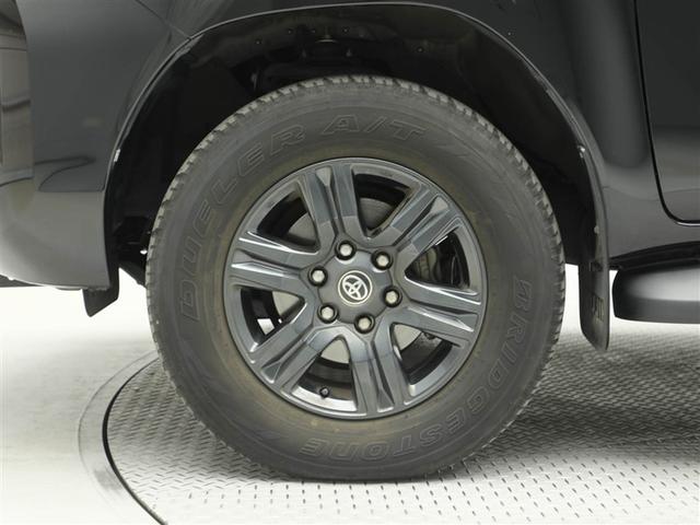 ハイラックス Ｚ　アイドリングＳＴＯＰ　プリクラッシュＳ　キーフリーシステム　運転席助手席エアバック　パワーウインドウ　スマートキー＆プッシュスタート　カーテンエアバック　切り替え４ＷＤ　セキュリティ　パワステ　ＡＢＳ（27枚目）
