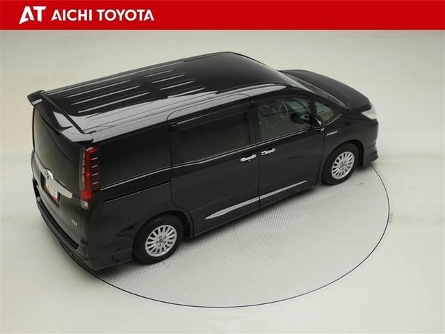 ノア ハイブリッドＧ　Ｒカメラ　エアロ　スマートキー＆プッシュスタート　ＬＥＤへッドライト　地デジ　イモビライザー　Ｗエアコン　パワーウインドウ　アルミ　クルコン　エアバッグ　横滑り防止　ＤＶＤ再生機能　パワステ　ナビＴＶ（14枚目）