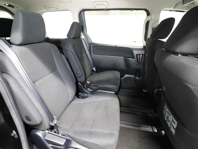 ノア ハイブリッドＧ　Ｒカメラ　エアロ　スマートキー＆プッシュスタート　ＬＥＤへッドライト　地デジ　イモビライザー　Ｗエアコン　パワーウインドウ　アルミ　クルコン　エアバッグ　横滑り防止　ＤＶＤ再生機能　パワステ　ナビＴＶ（20枚目）