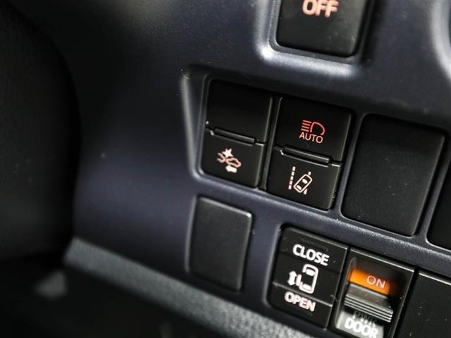 ノア ハイブリッドＧ　Ｒカメラ　エアロ　スマートキー＆プッシュスタート　ＬＥＤへッドライト　地デジ　イモビライザー　Ｗエアコン　パワーウインドウ　アルミ　クルコン　エアバッグ　横滑り防止　ＤＶＤ再生機能　パワステ　ナビＴＶ（28枚目）