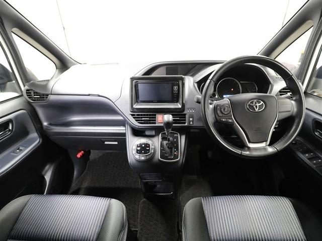 ��������܂Ƃ܂������̂���C���p�l�B�e����X�C�b�`�Ȃǂ��g���₷���ʒu�ɔz�u����Ă��܂���B