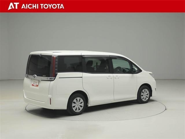 ノア Ｘ　ブレーキサポート　イモビライザー　アイドリングストッ　ＤＶＤ再生可　ＡＵＸ　デュアルエアコン　ワンオーナー車　クルーズＣ　バックモニタ－　地デジＴＶ　ＬＥＤランプ　オートエアコン　ＥＳＣ　ナビ＆ＴＶ（6枚目）