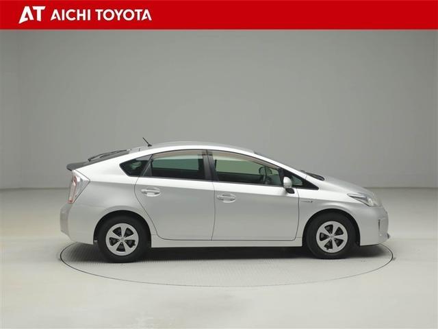 プリウス Ｓ　Ｂモニタ－　フルセグ地デジ　ＡＵＸ接続可　インテリキー　デュアルエアバック　エアＢ　イモビライザー　ＤＶＤ再生可能　ワンオーナー車　ナビＴＶ　ＡＵＴＯエアコン　横スベリ防止　アルミホイール　ＥＴＣ装備（7枚目）