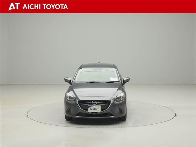 デミオ １５Ｓツーリング　Ｌパッケージ　ＬＥＤ　衝突軽減ブレーキ　バックカメラ　アイドリングストップ　ナビＴＶ　フルセグ　スマートキー　ＥＴＣ　オートエアコン　ミュージックプレイヤー接続可　ＤＶＤ再生可（9枚目）