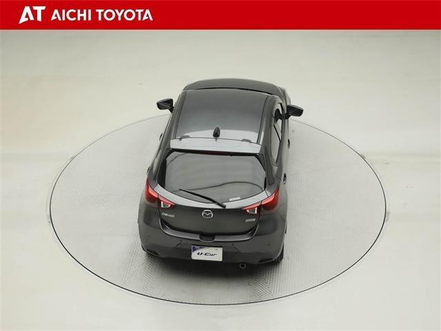 デミオ １５Ｓツーリング　Ｌパッケージ　ＬＥＤ　衝突軽減ブレーキ　バックカメラ　アイドリングストップ　ナビＴＶ　フルセグ　スマートキー　ＥＴＣ　オートエアコン　ミュージックプレイヤー接続可　ＤＶＤ再生可（13枚目）