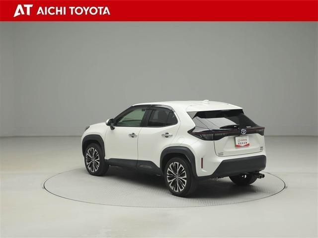 ヤリスクロス ハイブリッドＺ　パワーステアリング　横滑り防止装置　エアコン　ＬＥＤヘットランプ　クルーズＣ　ワンオーナー車　フルセグ地デジ　ＴＶ　ＡＷ　盗難防止装置　キーレス　ＡＢＳ　電動シート　スマートキー　エアバッグ　ＥＴＣ（4枚目）