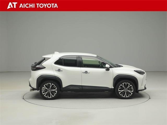 ヤリスクロス ハイブリッドＺ　パワーステアリング　横滑り防止装置　エアコン　ＬＥＤヘットランプ　クルーズＣ　ワンオーナー車　フルセグ地デジ　ＴＶ　ＡＷ　盗難防止装置　キーレス　ＡＢＳ　電動シート　スマートキー　エアバッグ　ＥＴＣ（7枚目）