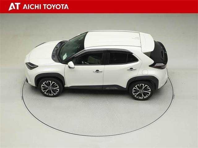 ヤリスクロス ハイブリッドＺ　パワーステアリング　横滑り防止装置　エアコン　ＬＥＤヘットランプ　クルーズＣ　ワンオーナー車　フルセグ地デジ　ＴＶ　ＡＷ　盗難防止装置　キーレス　ＡＢＳ　電動シート　スマートキー　エアバッグ　ＥＴＣ（11枚目）