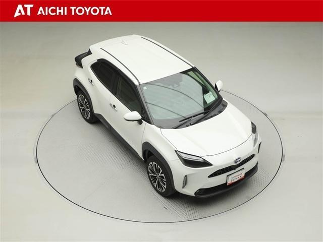 ヤリスクロス ハイブリッドＺ　パワーステアリング　横滑り防止装置　エアコン　ＬＥＤヘットランプ　クルーズＣ　ワンオーナー車　フルセグ地デジ　ＴＶ　ＡＷ　盗難防止装置　キーレス　ＡＢＳ　電動シート　スマートキー　エアバッグ　ＥＴＣ（16枚目）