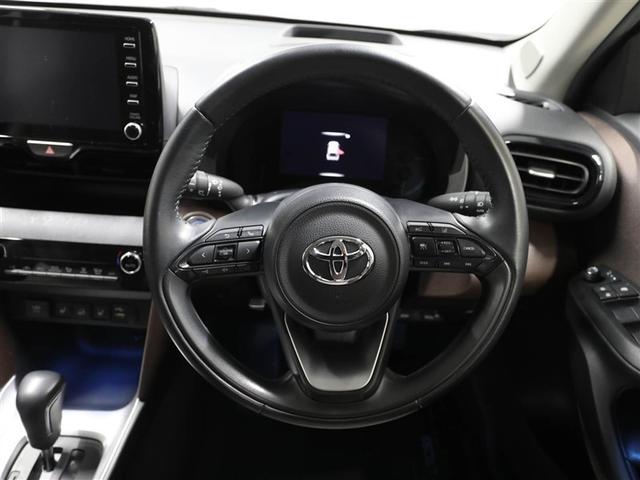 ヤリスクロス ハイブリッドＺ　パワーステアリング　横滑り防止装置　エアコン　ＬＥＤヘットランプ　クルーズＣ　ワンオーナー車　フルセグ地デジ　ＴＶ　ＡＷ　盗難防止装置　キーレス　ＡＢＳ　電動シート　スマートキー　エアバッグ　ＥＴＣ（24枚目）