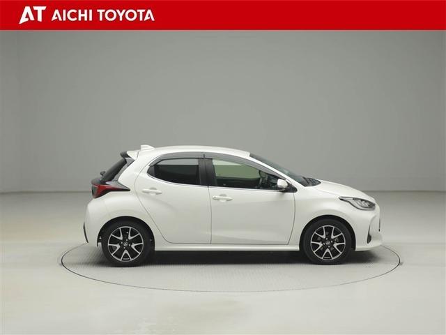 ヤリス ハイブリッドＺ　スマートキー＆プッシュスタート　パワーウィンドウ　サイドエアバッグ　ＬＥＤライト　ＡＷ　パワーステアリング　ＥＴＣ装備　横滑防止装置　メディアプレイヤー接続　クルコン　１オナ車　ＡＢＳ付き　エアコン（7枚目）