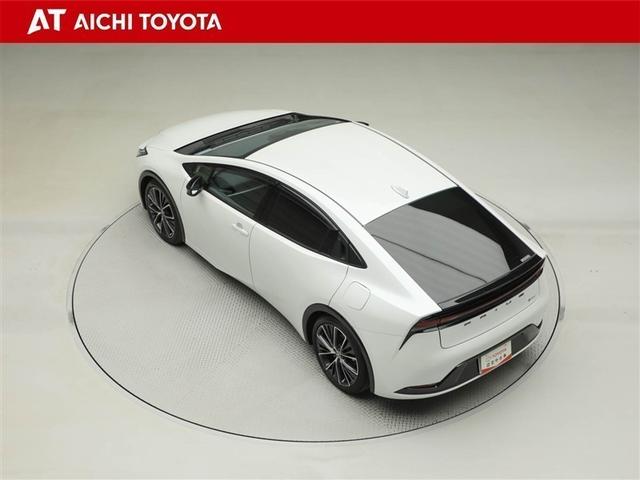 プリウス Ｚ　１オーナー　ＡＣ１００Ｖ　メディアプレイヤー接続　セキュリティー　ＡＷ　オートエアコン　クルーズコントロール　ドライブレコーダ　ＴＶ　運転席パワーシート　横滑り防止装置　ＥＴＣ付　ＡＢＳ　パワステ（12枚目）