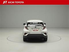 ハイブリッド車を買うならトヨタの『ＴＯＹＯＴＡ認定中古車』！保証は、初度登録年月より起算して１０年間、累計走行距離２０万キロ迄。更に、ロングラン保証が１年付で安心安全です♪ 5