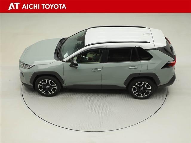 ＲＡＶ４ アドベンチャー　リヤカメラ　アルミ　クルーズＣ　ＬＥＤライト　１オーナー　イモビ　ＥＳＣ　スマキー　ＰＳ　ＥＴＣ付き　エアコン　４ＷＤ車　電動パワーシート　パワーウインドウ　サイドエアバッグ　ＡＢＳ　キーレス（11枚目）