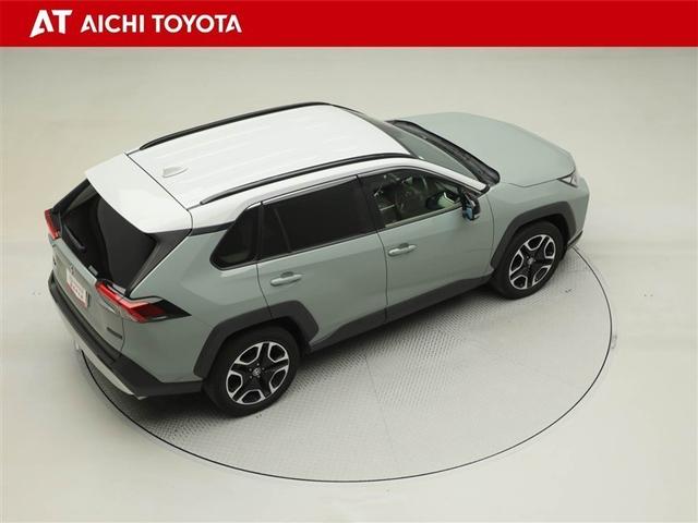 ＲＡＶ４ アドベンチャー　リヤカメラ　アルミ　クルーズＣ　ＬＥＤライト　１オーナー　イモビ　ＥＳＣ　スマキー　ＰＳ　ＥＴＣ付き　エアコン　４ＷＤ車　電動パワーシート　パワーウインドウ　サイドエアバッグ　ＡＢＳ　キーレス（14枚目）