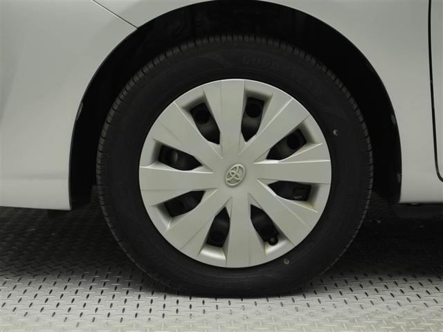 カローラフィールダー ハイブリッドＧ　スマートエントリー　ワンオーナー車　助手席エアバック　フルセグ地デジＴＶ　エアバック　メディアプレイヤー接続　カーテンエアバッグ　ＤＶＤ視聴可　ワイヤレスキー　盗難防止　パワーウィンド　横滑防止装置（30枚目）