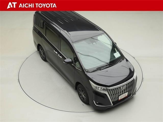 両側パワースライドドア付きだから、狭い駐車スペースなどでの乗り降りラクラク♪小さなお子さまのいるご家庭には嬉しい装備です。