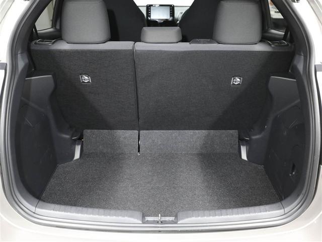 ヤリス ハイブリッドＧ　サイドエアバッグ　スマートキ　Ｂモニター　ＥＴＣ車載器　横滑り防止装置　クルコン　セキュリティアラーム　メディアプレイヤー接続　パワステ　キーフリー　オートエアコン　ＡＢＳ　Ｗエアバック　エアバッグ（21枚目）