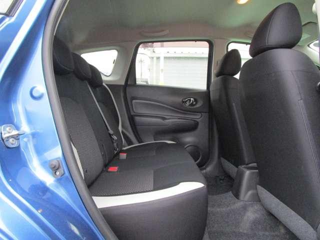 ノート １．２　ｅ－ＰＯＷＥＲ　Ｘ　Ｖセレクション　アラウンドカメラ　運転席助手席エアバック　エアバッグ　衝突被害軽減装置　ＬＥＤヘッドライト　パワーウインドウ　レーンアシスト　アルミホイール　ドラレコ　フルオートエアコン　ＡＢＳ　パワーステアリング（22枚目）