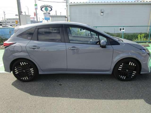 オーラ 1.2 G 自動(被害軽減)ブレーキ LED LKA カーナビ ETC アルミホイール インテリジェントキー パワーウィンドウ フルオートエアコン キーレスエントリー メモリーナビ 記録簿 パワーステアリング(10枚目)