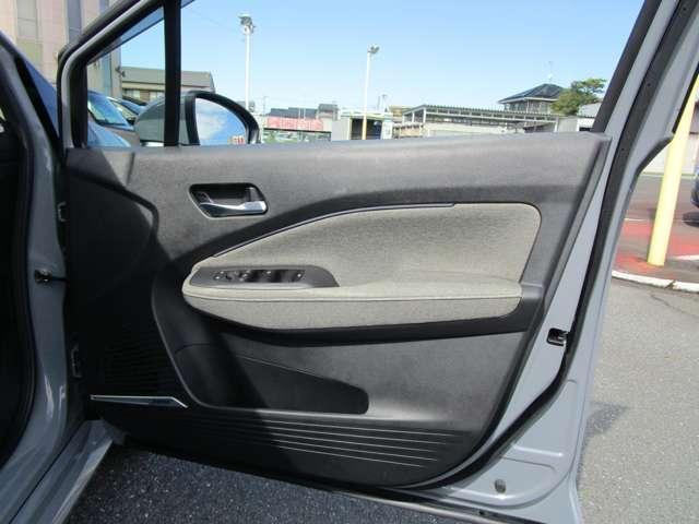 オーラ 1.2 G 自動(被害軽減)ブレーキ LED LKA カーナビ ETC アルミホイール インテリジェントキー パワーウィンドウ フルオートエアコン キーレスエントリー メモリーナビ 記録簿 パワーステアリング(14枚目)