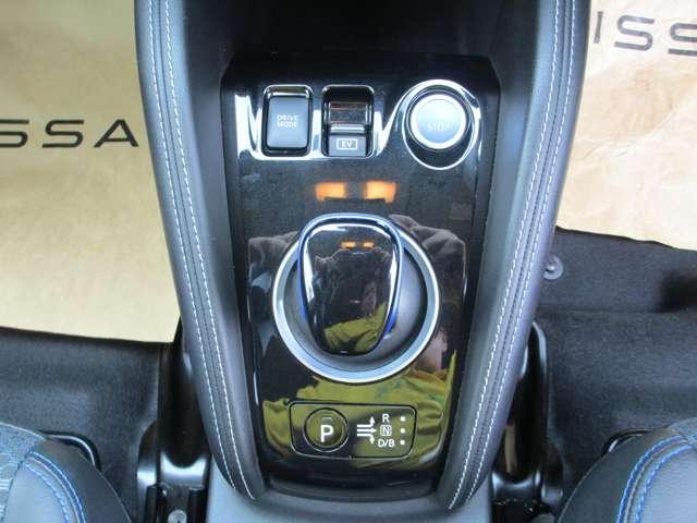 キックス 1.2 X (e-POWER) ナビ&TV 寒冷地仕様 追従クルコン スマートキー LEDヘッド レーンアシスト パワーステアリング ドライブレコーダー ETC 整備記録簿有 メモリーナビ サイドエアバッグ アルミ AAC キーレス(12枚目)