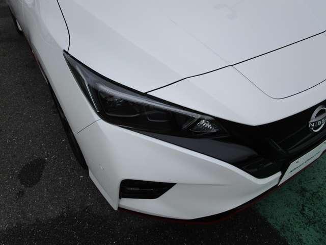 リーフ NISMO 踏み間違い防止 レーンキープアシスト クルーズコントロール スマートキー パーキングアシスト 寒冷地仕様 ETC車載器 アルミホイール キーレス オートエアコン メモリーナビ ナビTV 記録簿 ABS(8枚目)
