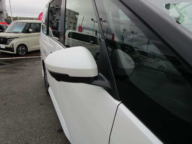 セレナ 1.4 e-4ORCE ハイウェイスターV レーンキープアシスト LED 寒冷地仕様 アラウンドモニター フルオートエアコン ETC 4WD 両側パワースライドドア インテリジェントクルーズ 踏み間違い衝突防止(28枚目)