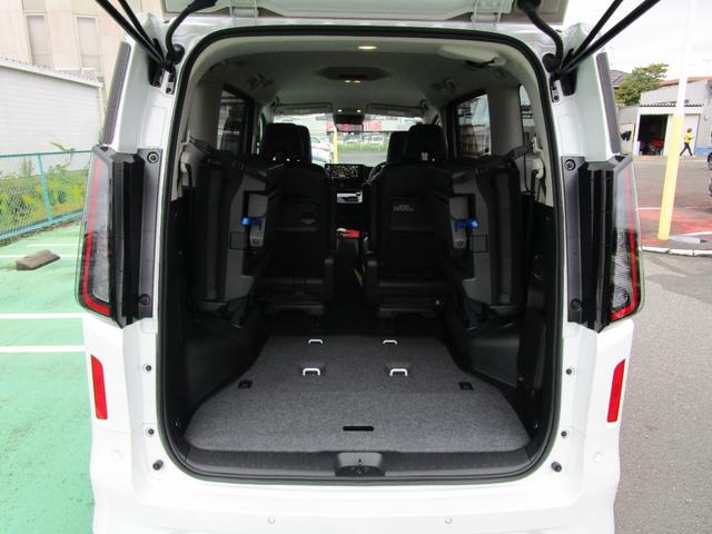 セレナ 1.4 e-4ORCE ハイウェイスターV レーンキープアシスト LED 寒冷地仕様 アラウンドモニター フルオートエアコン ETC 4WD 両側パワースライドドア インテリジェントクルーズ 踏み間違い衝突防止(32枚目)