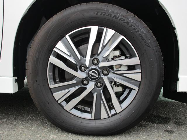 セレナ 1.4 e-4ORCE ハイウェイスターV レーンキープアシスト LED 寒冷地仕様 アラウンドモニター フルオートエアコン ETC 4WD 両側パワースライドドア インテリジェントクルーズ 踏み間違い衝突防止(37枚目)