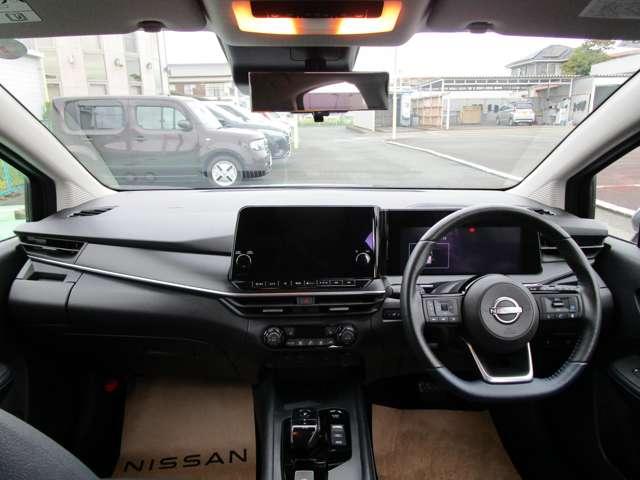 ノート AUTECH 全方位 衝突被害軽減装置 レーンキープ 寒冷地仕様 点検記録簿 LEDヘッド サイドカーテンエアバック インテリジェントキー ETC エアバッグ ナビ・TV メモリーナビ アルミホイール ワンセグ(3枚目)