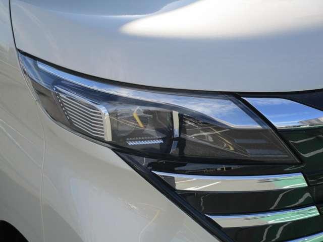 ルークス 660 ハイウェイスターX プロパイロット エディション フロント+室内ドラレコ ETC 左右パワースライドドア アイドリング パノラマモニター 助手席エアバッグ 衝突軽減ブレーキ PW ナビ&TV 1セグ LEDヘッドライト LDW スマートキー ETC ドライブレコーダー PS AAC(8枚目)