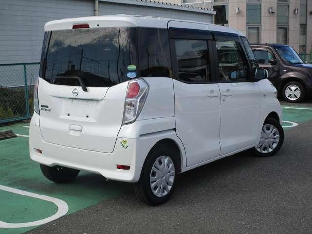 デイズルークス ６６０Ｓ　エマージェンシーブレーキレス　レンタカーＵＰ　バックカメラ　ドラレコ　メンテナンスノート　ナビＴＶ　パワーウインドウ　ＥＴＣ　キ－レス　メモリーナビ　運転席助手席エアバッグ　ＡＢＳ　ドラレコ　運転席エアバッグ　パワーステアリング　エアコン　ワンセグ（2枚目）