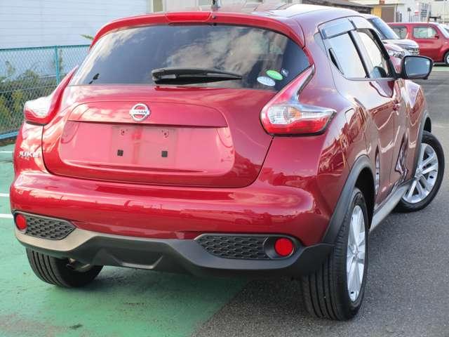 ジューク １．５　１５ＲＸ　Ｖセレクション　ＡＵＴＯエアコン　車線逸脱警報システム　パワーウィンドウ　スマートエントリー　ドラレコ　Ａストップ　アルミホイール　ＥＴＣ車載器　メモリーナビ　取説記録簿　ナビ＆ＴＶ　ワンセグ　ＷエアＢ　エアバッグ（2枚目）