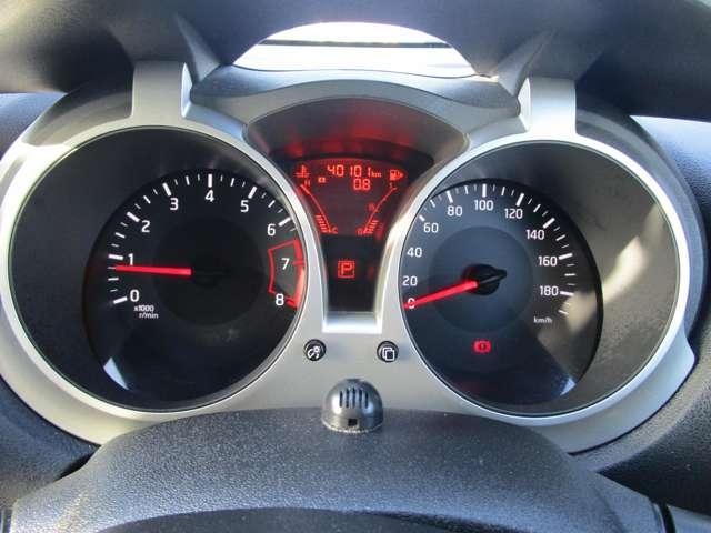 ジューク １．５　１５ＲＸ　Ｖセレクション　ＡＵＴＯエアコン　車線逸脱警報システム　パワーウィンドウ　スマートエントリー　ドラレコ　Ａストップ　アルミホイール　ＥＴＣ車載器　メモリーナビ　取説記録簿　ナビ＆ＴＶ　ワンセグ　ＷエアＢ　エアバッグ（14枚目）