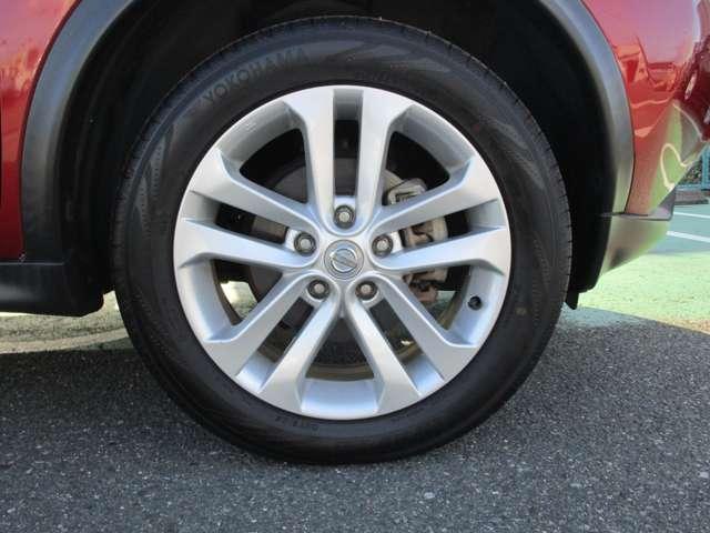 ジューク １．５　１５ＲＸ　Ｖセレクション　ＡＵＴＯエアコン　車線逸脱警報システム　パワーウィンドウ　スマートエントリー　ドラレコ　Ａストップ　アルミホイール　ＥＴＣ車載器　メモリーナビ　取説記録簿　ナビ＆ＴＶ　ワンセグ　ＷエアＢ　エアバッグ（25枚目）