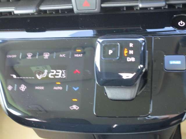 サクラ Ｘ　アラウンドビューモニター　アラウンドヴューモニター　運転席エアバック　ＡＡＣ　スマートキー　レーンアシスト　キーレスエントリー　パワーステアリング　ＡＢＳ　パワーウィンドウ　Ｗエアバッグ　前後踏み間違い防止　取説記録簿（17枚目）