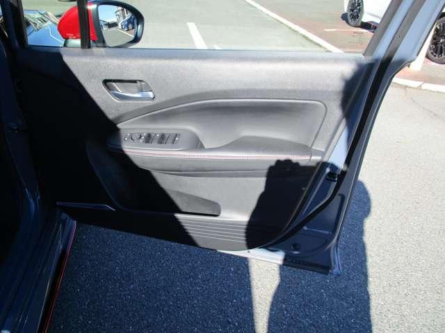 オーラ １．２　ＮＩＳＭＯ　チューンド　ｅ－ＰＯＷＥＲ　４ＷＤ　ナビＴＶ　アラウンドモニター　ドラレコ　エマブレ　寒冷地　アルミ　キーレス　４ＷＤ　ＥＴＣ　ＬＥＤヘッドライト　追従クルーズ（15枚目）