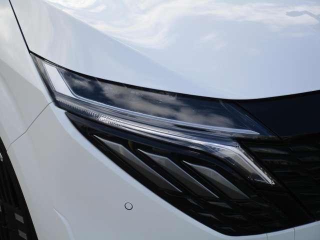 オーラ １．２　Ｇ　自動（被害軽減）ブレーキ　ＬＥＤ　ＬＫＡ　アルミホイール　インテリジェントキー　パワーウィンドウ　フルオートエアコン　キーレスエントリー　メモリーナビ　ナビＴＶ　記録簿　パワーステアリング　エアバッグ（8枚目）