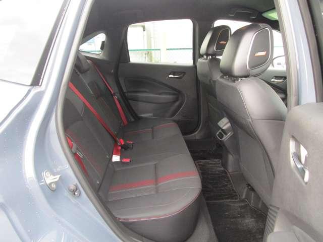 オーラ １．２　ＮＩＳＭＯ　エマブレ　ＥＴＣ　車線逸脱警報　ワンセグ　キーフリーシステム　ダブルエアバック　定期点検記録簿　アルミホイール　運転席エアバッグ　メモリーナビ　ナビＴＶ　ＡＢＳ　フルオートエアコン　パワーウィンドウ（11枚目）