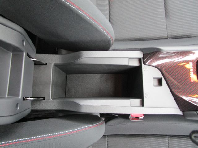 オーラ １．２　ＮＩＳＭＯ　エマブレ　ＥＴＣ　車線逸脱警報　ワンセグ　キーフリーシステム　ダブルエアバック　定期点検記録簿　アルミホイール　運転席エアバッグ　メモリーナビ　ナビＴＶ　ＡＢＳ　フルオートエアコン　パワーウィンドウ（29枚目）