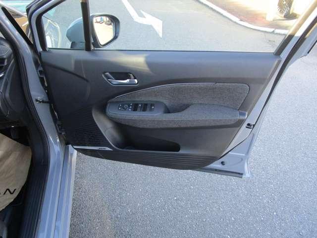 オーラ １．２　Ｇ　プロパイロット　コネクトナビ　ＥＴＣ２．０　自動（被害軽減）ブレーキ　ＬＥＤ　ＬＫＡ　アルミホイール　パワーウィンドウ　フルオートエアコン　キーレスエントリー　記録簿　パワーステアリング　エアバッグ　ＡＢＳ　アダプティブクルコン（10枚目）